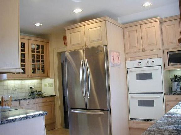 5th image of 2500 Kenilworth Ave