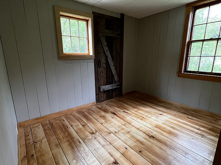 1904 W Hill Rd — Photo 12