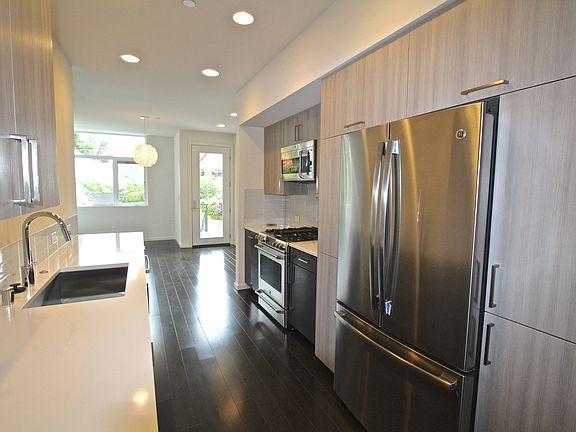 4th image of 8507 14th Ave NW #B