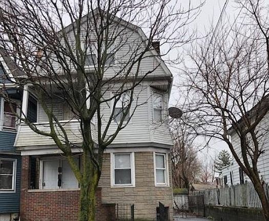 2nd image of 502 Nye Ave