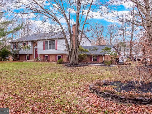 3rd image of 700 Clifton Dr