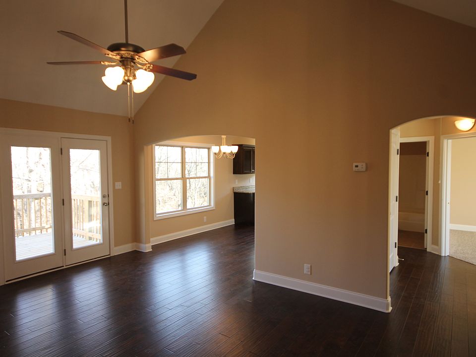 1st image of 887 Cherry Blossom Ln