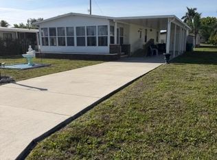 210 Pine Key LN #210, NAPLES, FL 34114