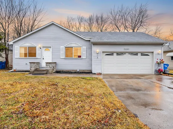 11441 Kaltz Ave, Warren, MI 48089