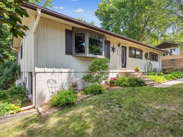 2657 Maryland Ave E, Maplewood, MN 55119