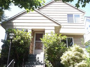 8223 16th Ave NE, Seattle, WA 98115