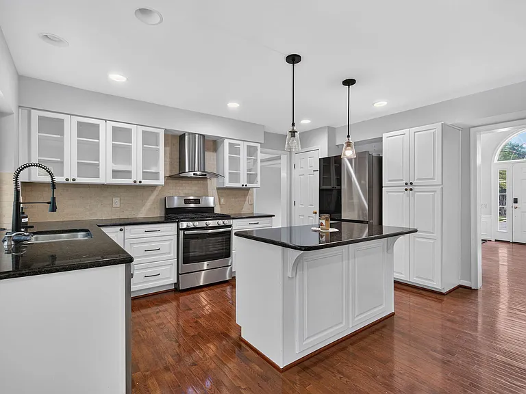3569 Eskew Ct — Photo 11