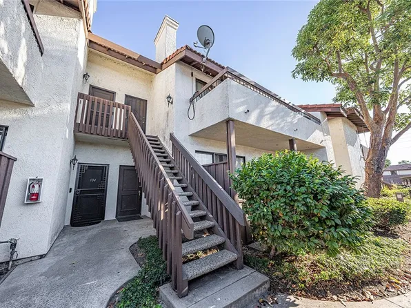 8561 Meadow Brook Ave Unit 205, Garden Grove, CA 92844