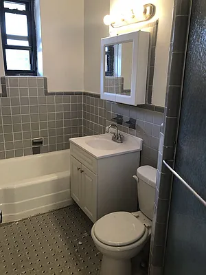 Rented by Rolling Stone Realty LLC | media 22