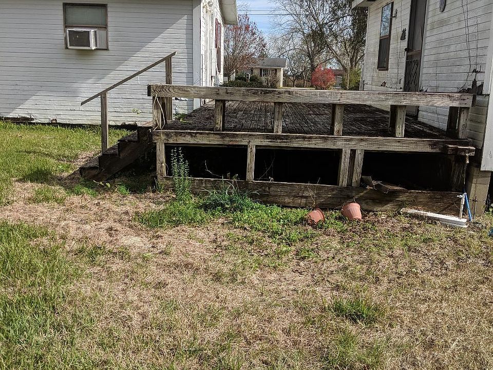 2nd image of 5941 Walden Dr
