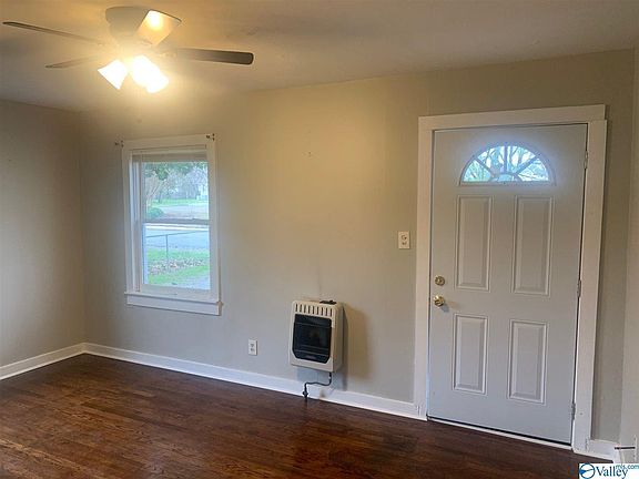 3rd image of 2205 Hammonds Ave NW