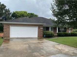 102 Cambria Dr, Huntsville, AL 35806