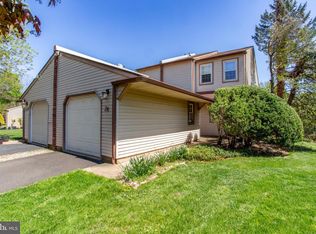 24 Sandy Ridge Dr, Doylestown, PA 18901