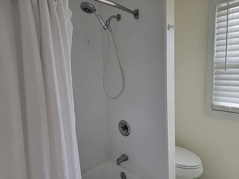135 W Main St #5 — Photo 14