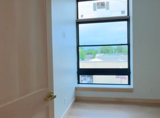2 N 4th St #3, Clear Lake, IA 50428