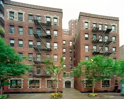 Sold by Metropolitan Equities | media 16