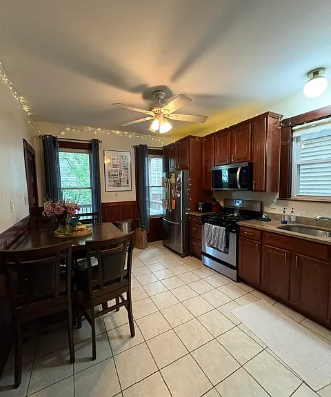 124 O St #1 — Photo 2