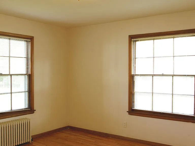 505-507 N Franklin Ave — Photo 7