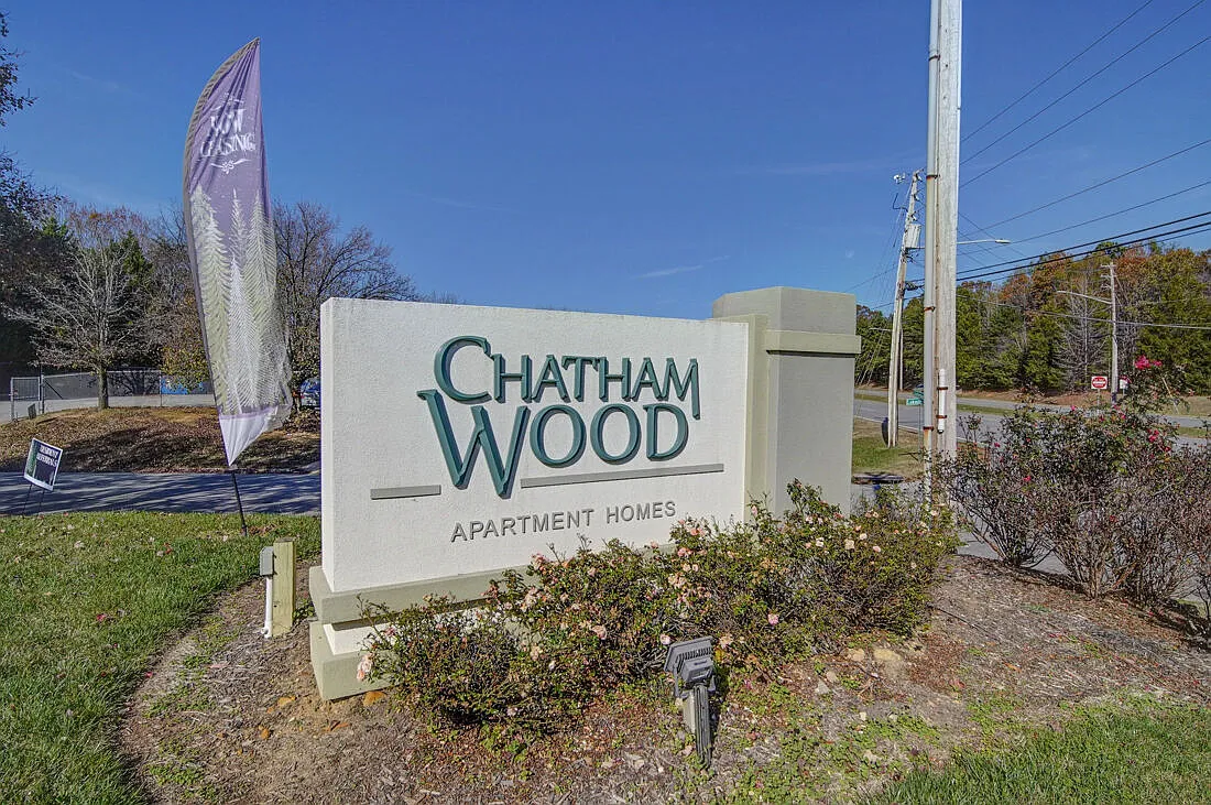 Chatham Wood Apartments — Photo 1