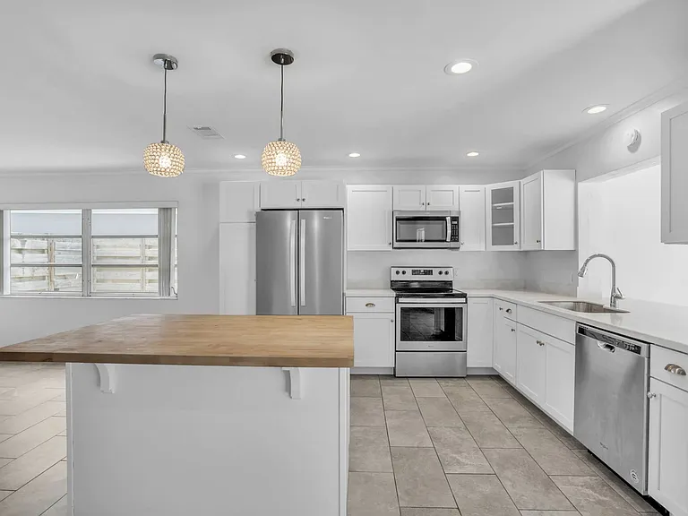 5808 Briarwood Ave — Photo 4