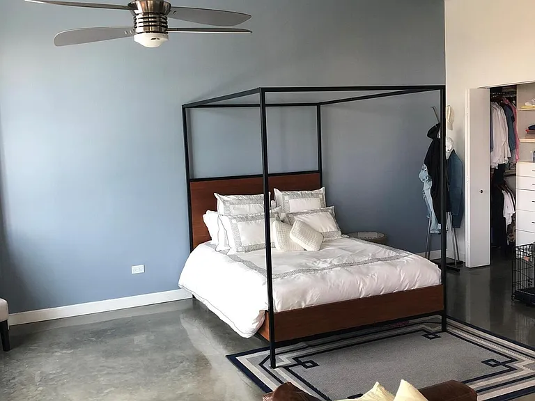 313 NE 2nd St #901 — Photo 3