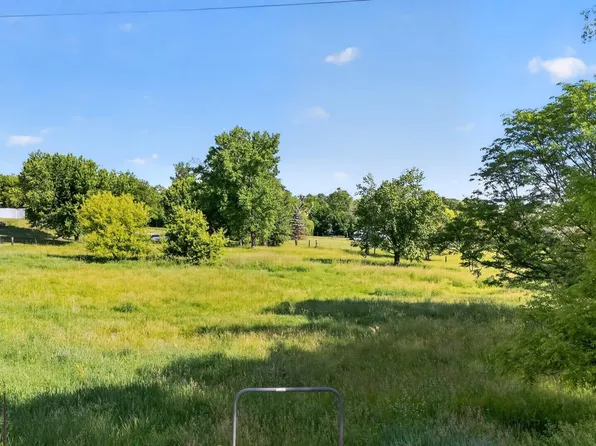 Parker Avenue Parker Ave, Marshalltown, IA 50158