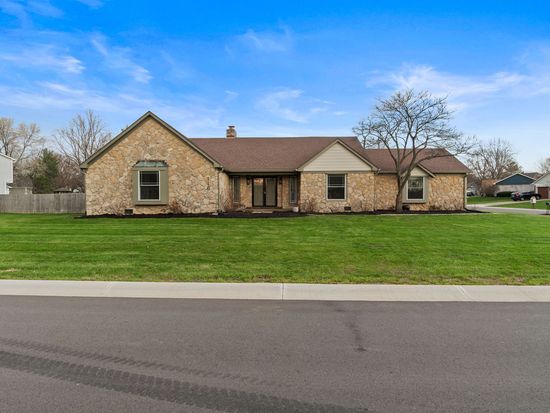116 Wintergreen Dr, Noblesville, IN 46062