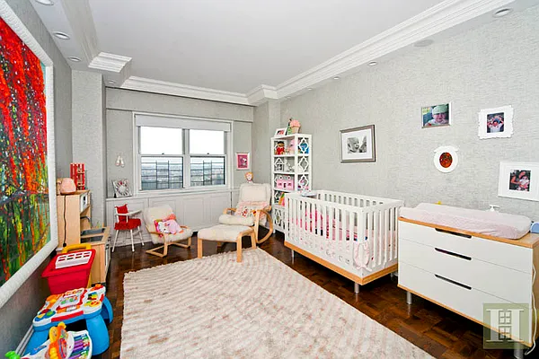 Rented by Halstead Real Estate | media 6