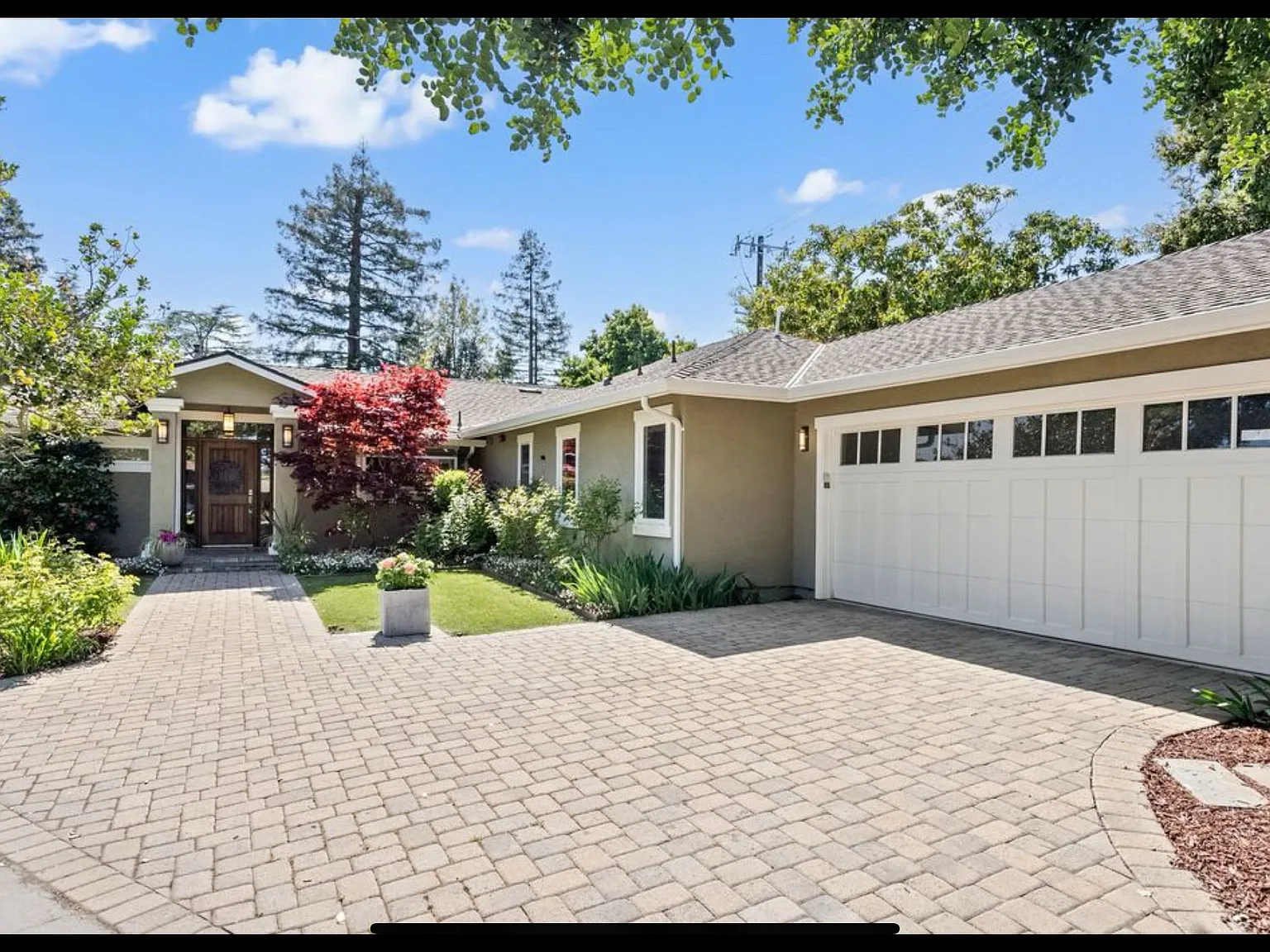 5 bed, 3136 sqft, $18,000 — Photo 2