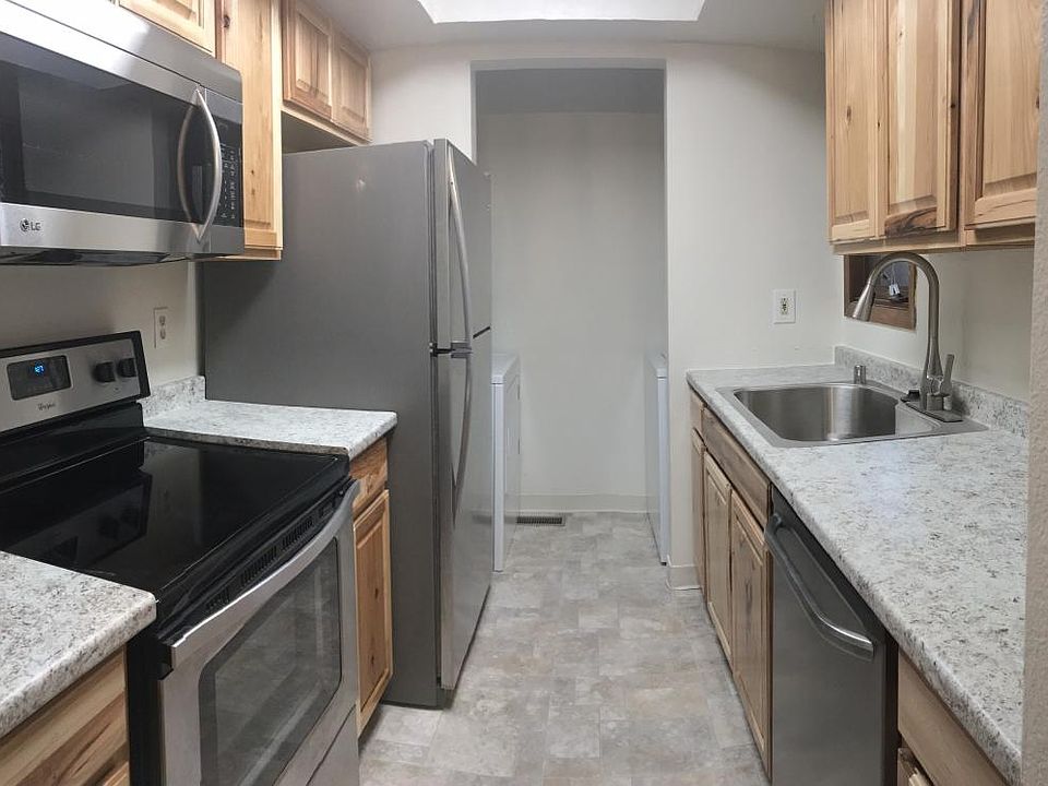 Kitchen/ Laundry