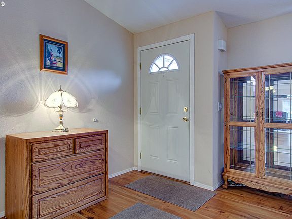 4th image of 51 Katies Ln