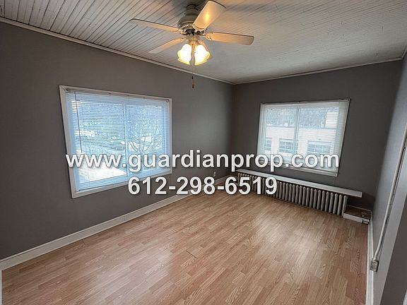 3rd image of 54 Chatsworth St S APT 4