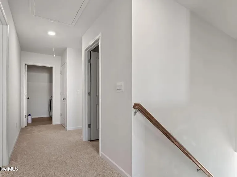 2406 Westwood Ave W — Photo 13