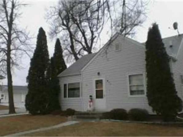 411 4th Ave, Wilmont, MN 56185