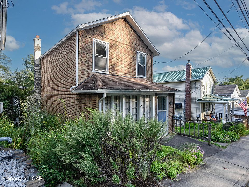 1st image of 112 River St