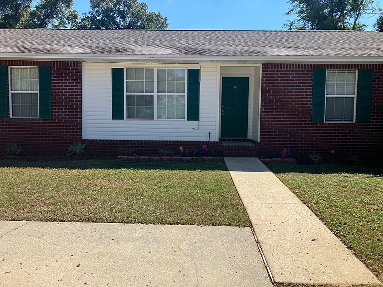 3031 E Kingsfield Rd #B — Photo 1