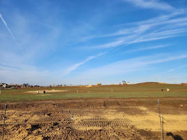 4058 Hanover Drive #33, Deforest, WI 53532