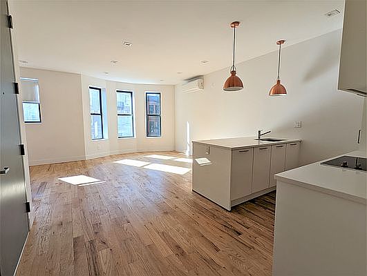 1st image of 1477 Pacific St APT 2L