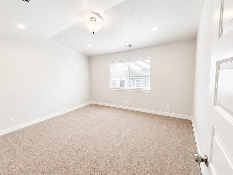 1727 N 3830 W — Photo 5