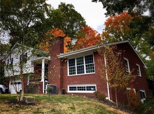 2665 Cedarvue Dr, Pittsburgh, PA 15241