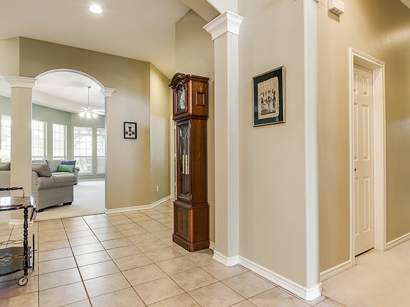 2nd image of 1800 Regent Ct