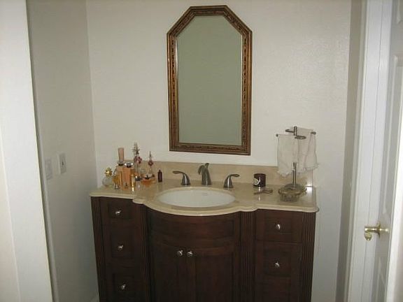 5th image of 11379 Tribuna Ave