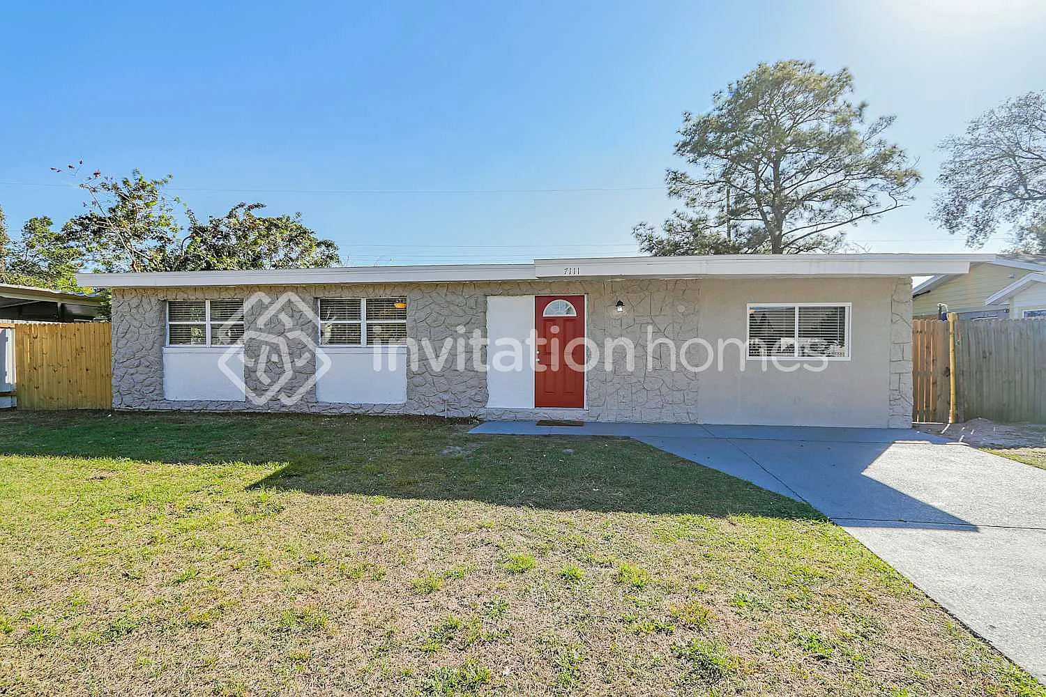 7111 Dellwood Dr Tampa, FL 33619 — Photo 1