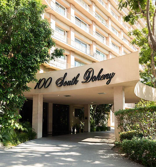 100 S Doheny Dr #1011 — Photo 2