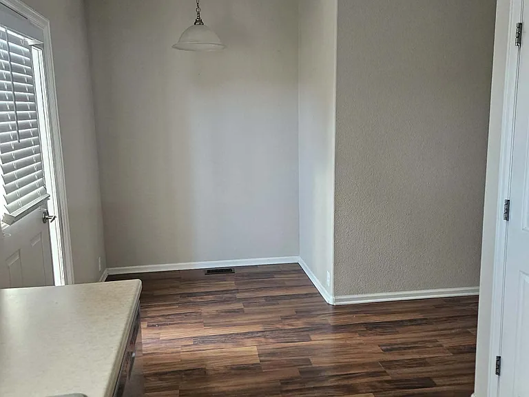 2729 Tumblewood Grv — Photo 5