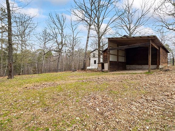 3rd image of 11073 Lakeside Ln