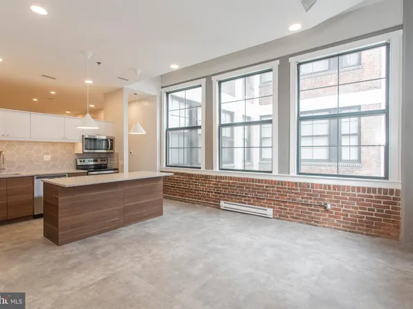 315 New St APT 424, Philadelphia, PA 19106