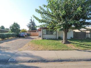 204 Sequoia Dr, Exeter, CA 93221