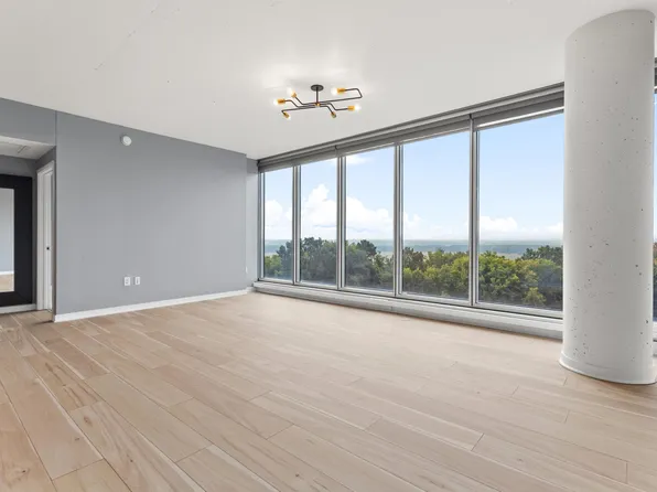 8151 33rd Ave S Unit 607, Bloomington, MN 55425