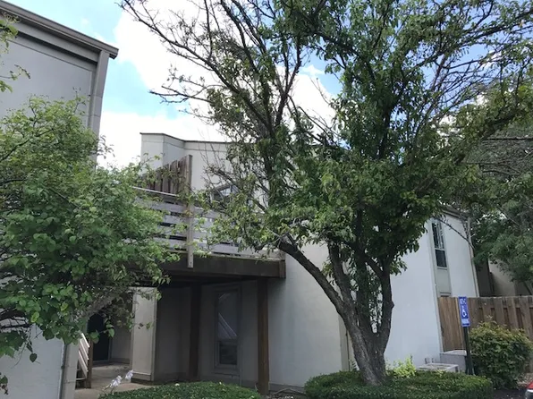 1075 Merrimar Cir N APT E, Columbus, OH 43220